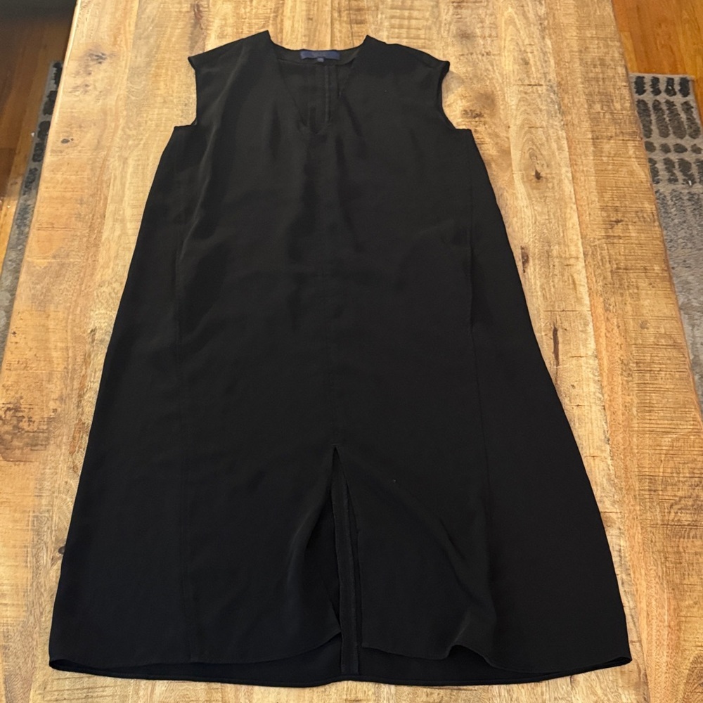 Rachel Roy Black Sleeveless shift Dress V neck front slit NWOT XS Fall 2019